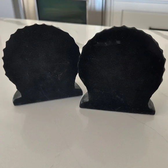 Art Deco Clamshell Bookends - Picture 4 of 6